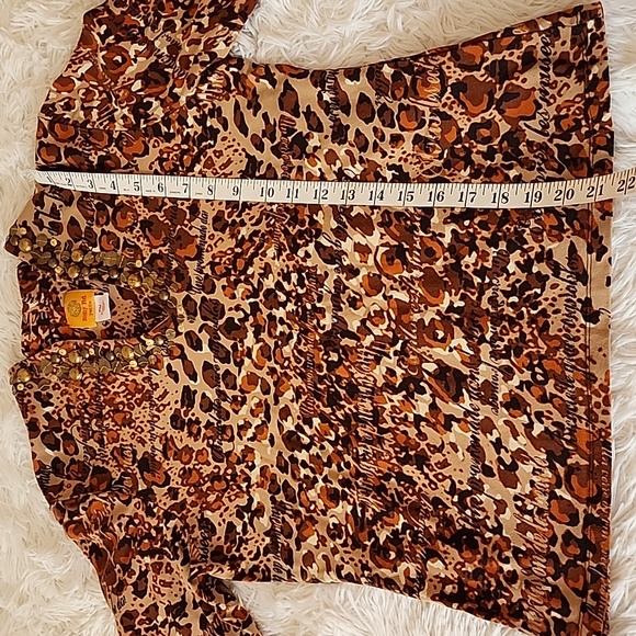 Ruby Rd Leopard Print V-Neck Top - Picture 5 of 8